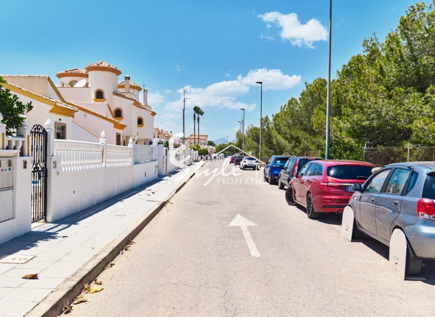 Resale - Villa - Pinar De Campoverde