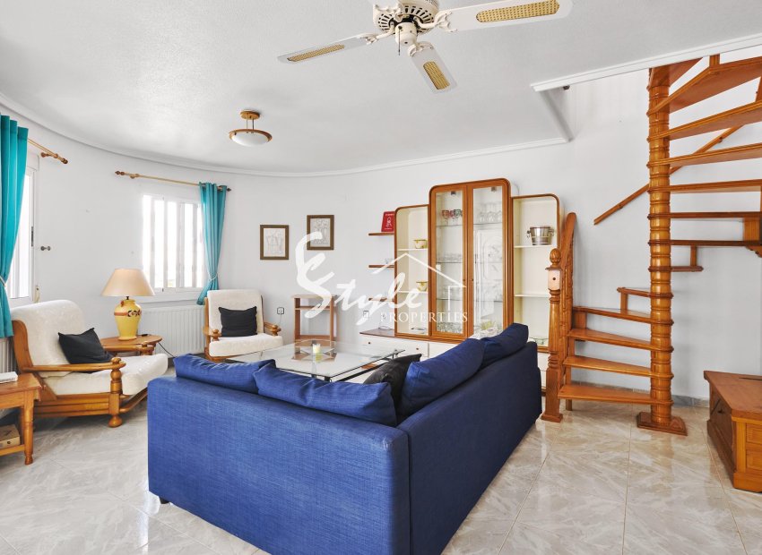 Resale - Villa - Pinar De Campoverde