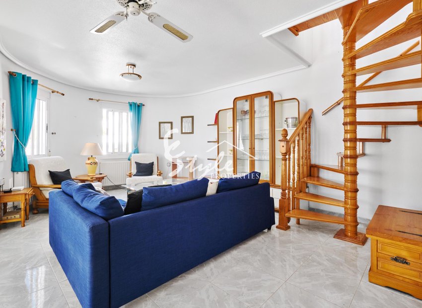 Resale - Villa - Pinar De Campoverde