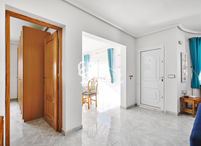 Resale - Villa - Pinar De Campoverde