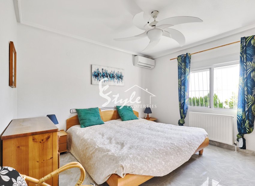 Resale - Villa - Pinar De Campoverde