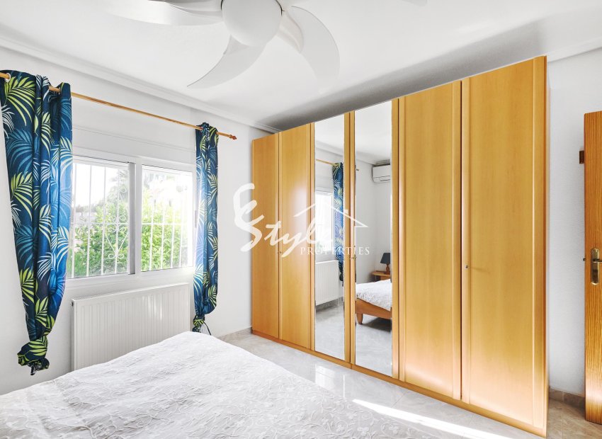 Resale - Villa - Pinar De Campoverde