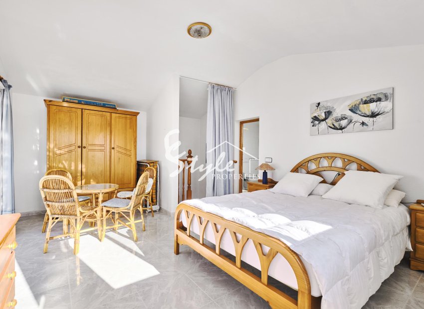 Resale - Villa - Pinar De Campoverde