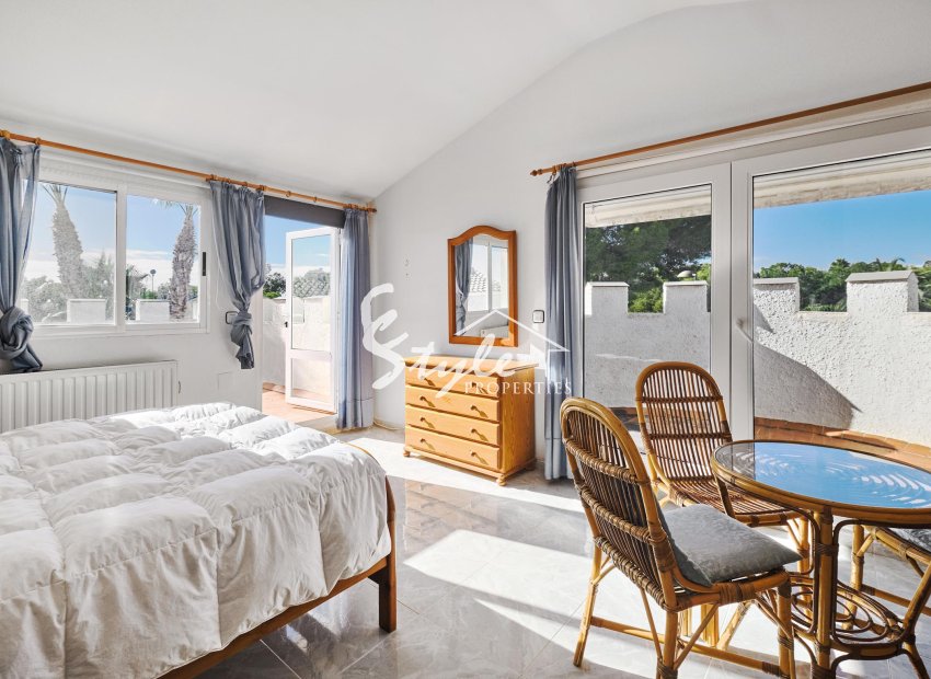 Resale - Villa - Pinar De Campoverde