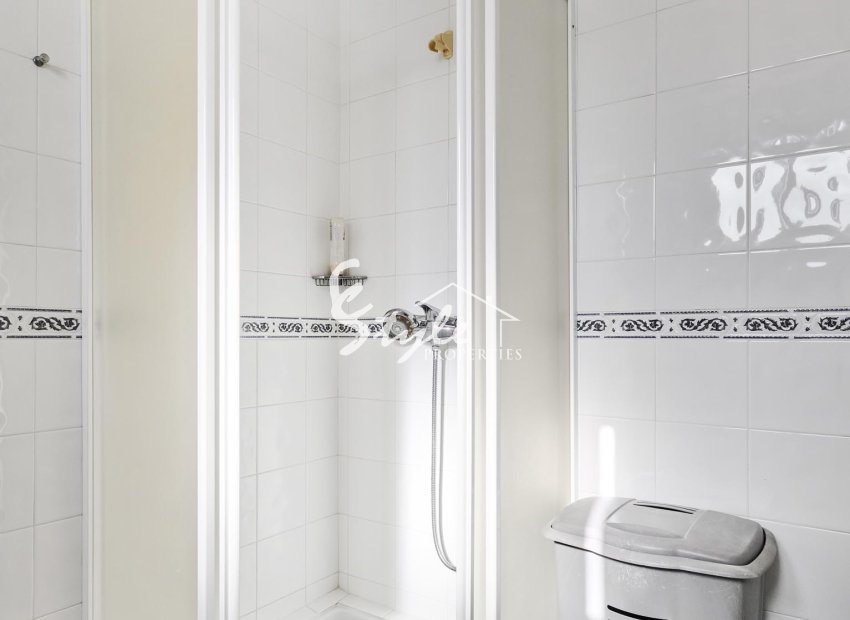 Resale - Villa - Pinar De Campoverde