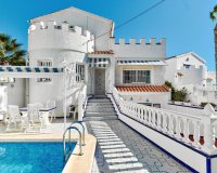 Resale - Villa - Pinar De Campoverde