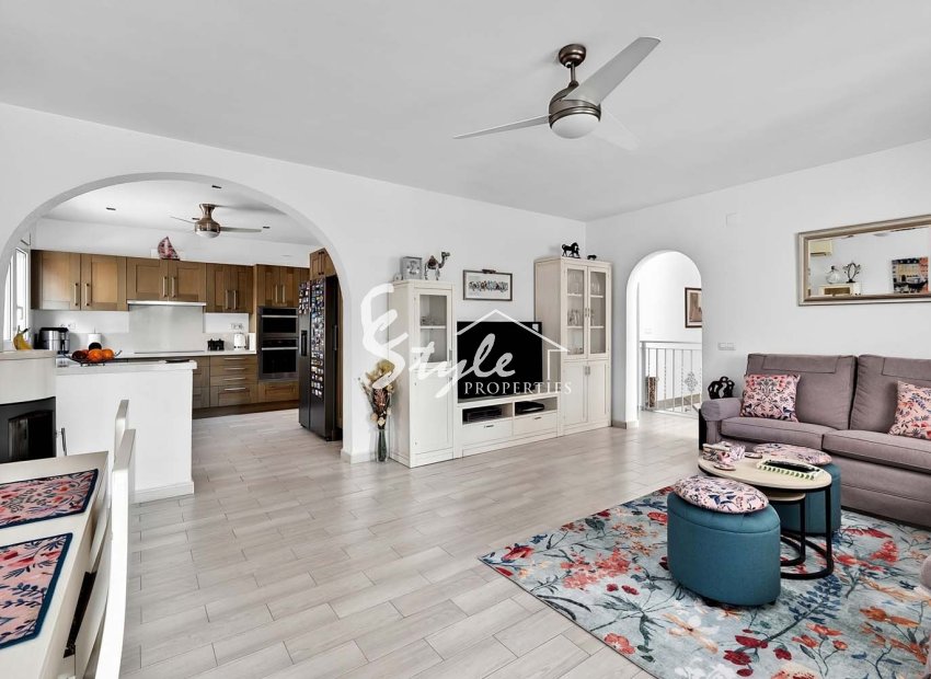 Resale - Villa - Pinar De Campoverde