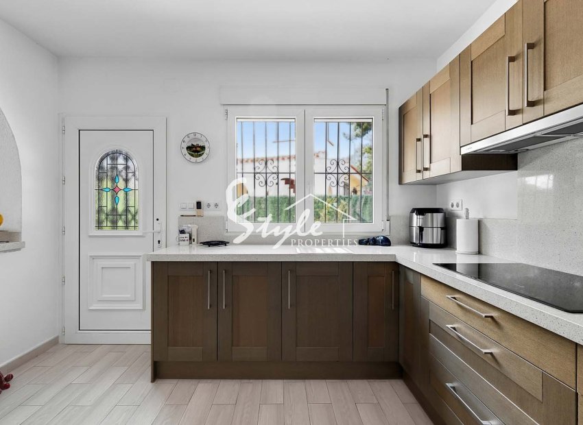 Resale - Villa - Pinar De Campoverde