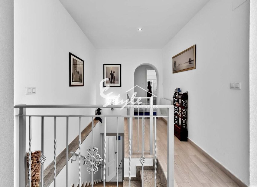 Resale - Villa - Pinar De Campoverde