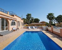 Resale - Villa - Pinar De Campoverde