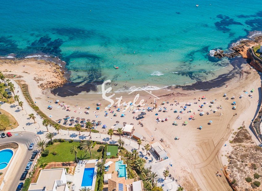 Resale - Villa - Playa Flamenca - Sportcentre