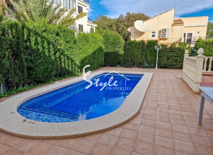 Resale - Villa - Playa Flamenca