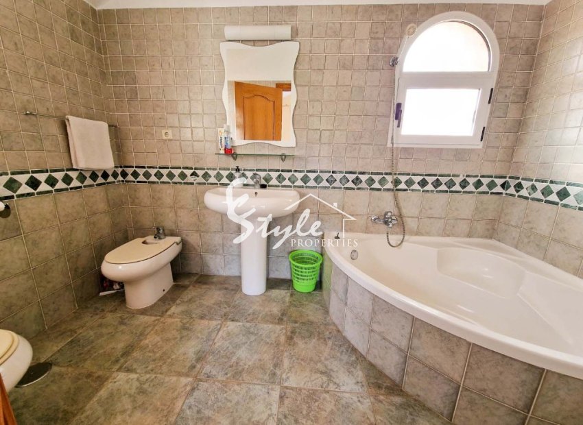 Resale - Villa - Playa Flamenca