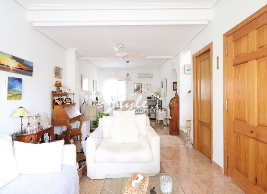 Resale - Villa - Playa Flamenca