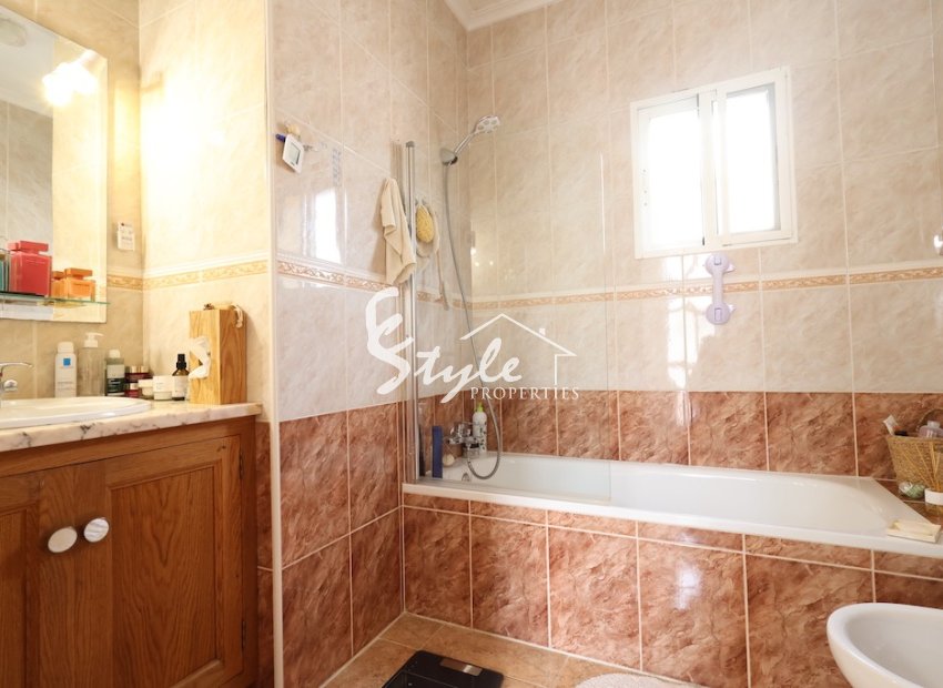 Resale - Villa - Playa Flamenca