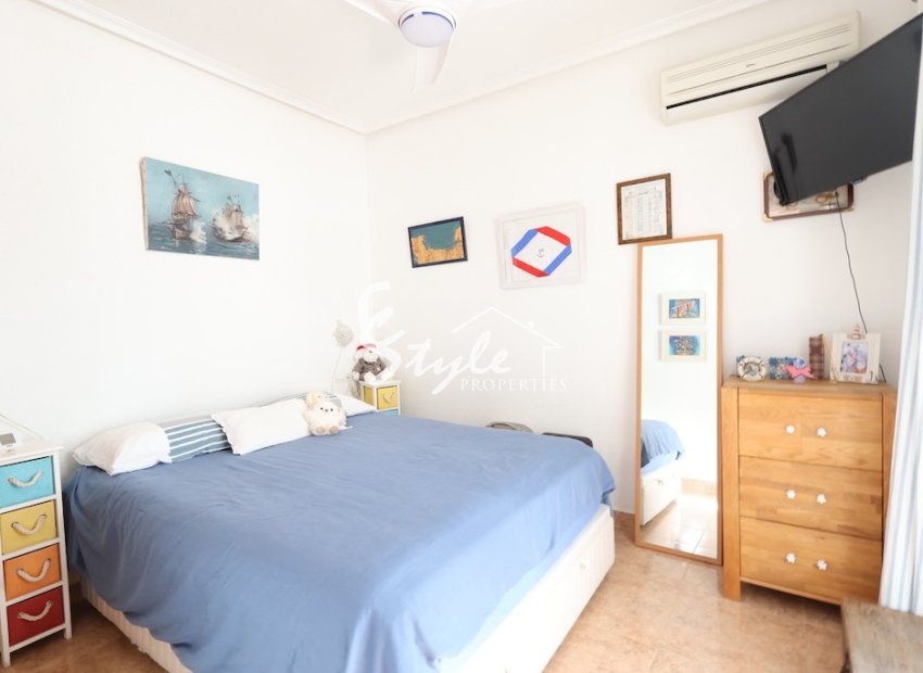 Resale - Villa - Playa Flamenca