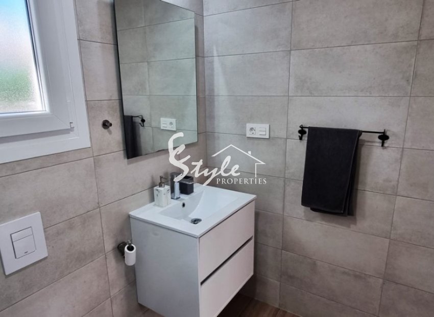 Resale - Villa - Playa Flamenca