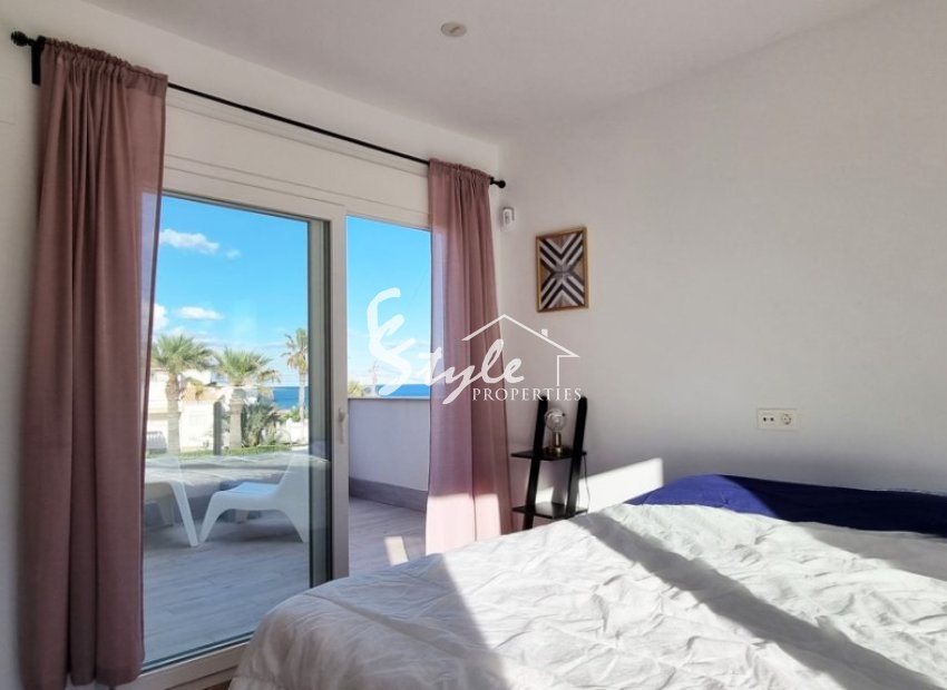 Resale - Villa - Playa Flamenca