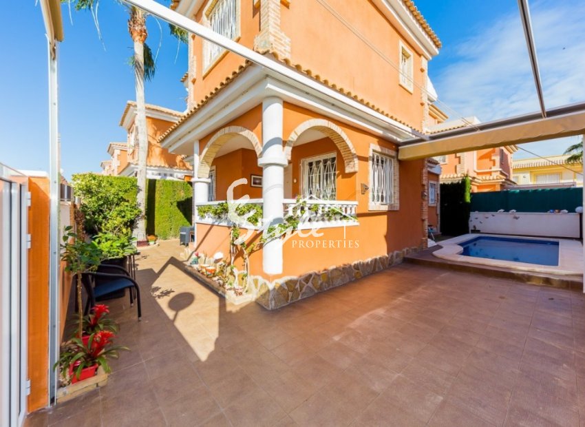 Resale - Villa - Playa Flamenca