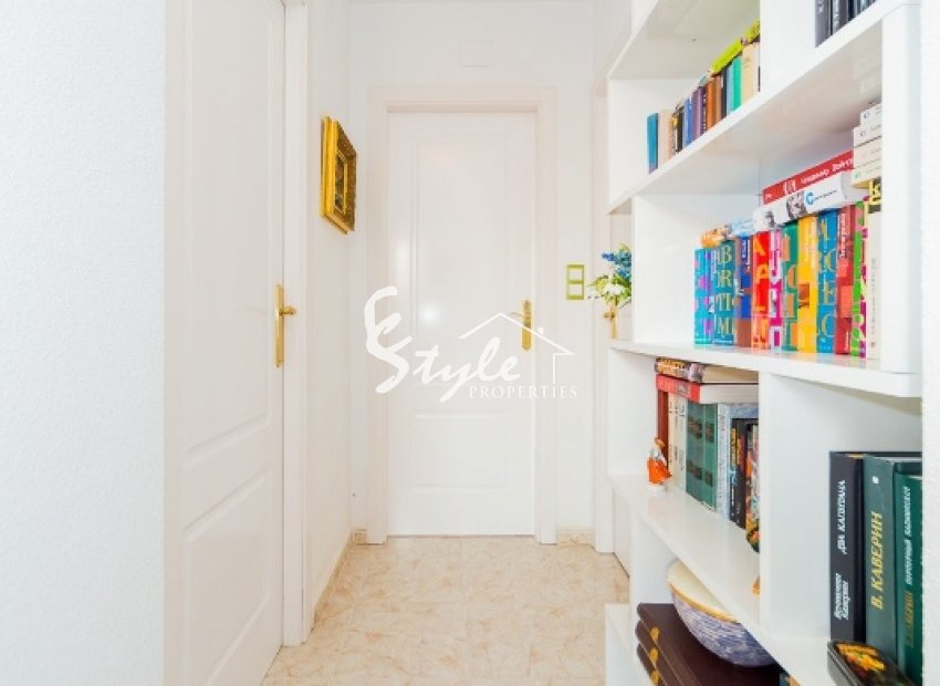 Resale - Villa - Playa Flamenca