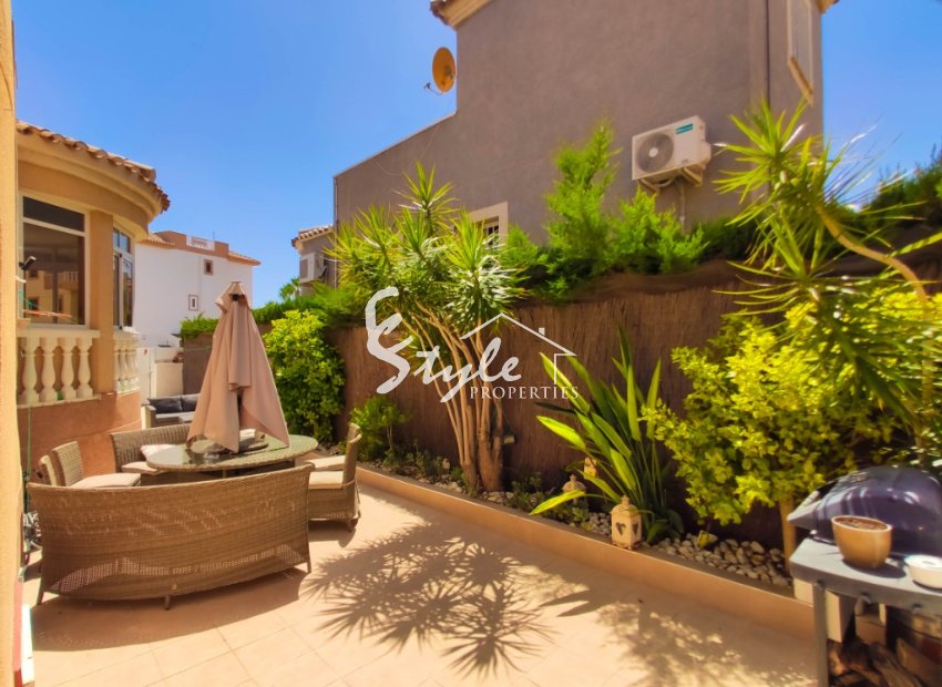 Resale - Villa - Playa Flamenca