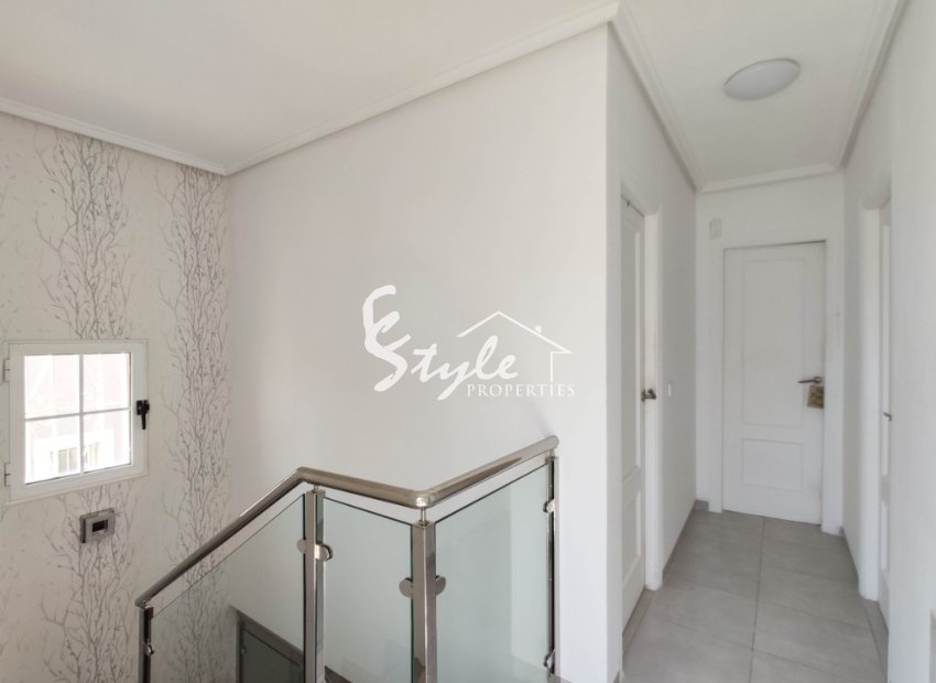 Resale - Villa - Playa Flamenca