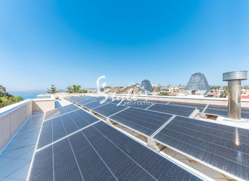 Resale - Villa - Playa San Juan