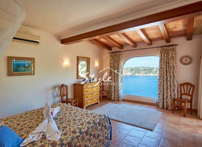 Resale - Villa - Port d'Andratx - Andratx