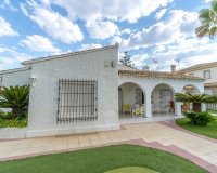 Resale - Villa - Punta Prima