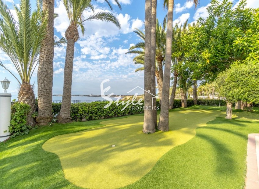 Resale - Villa - Punta Prima