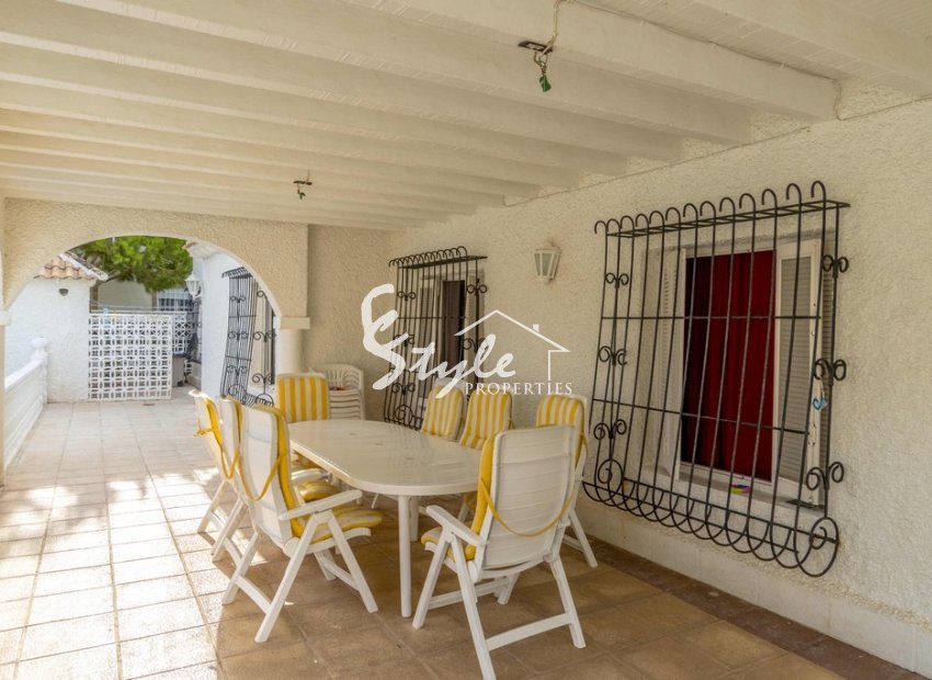 Resale - Villa - Punta Prima