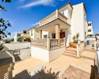 Resale - Villa - Punta Prima