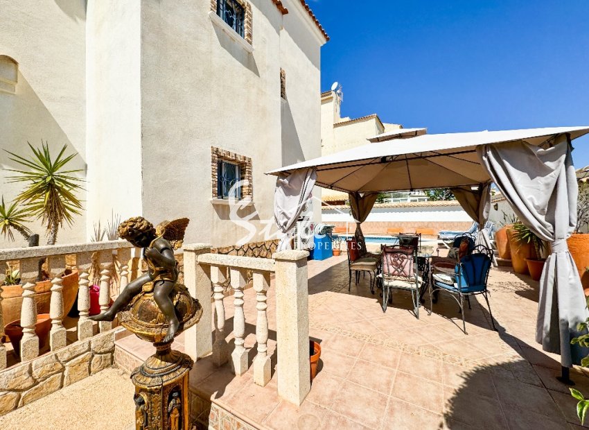 Resale - Villa - Punta Prima