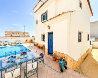 Resale - Villa - Punta Prima