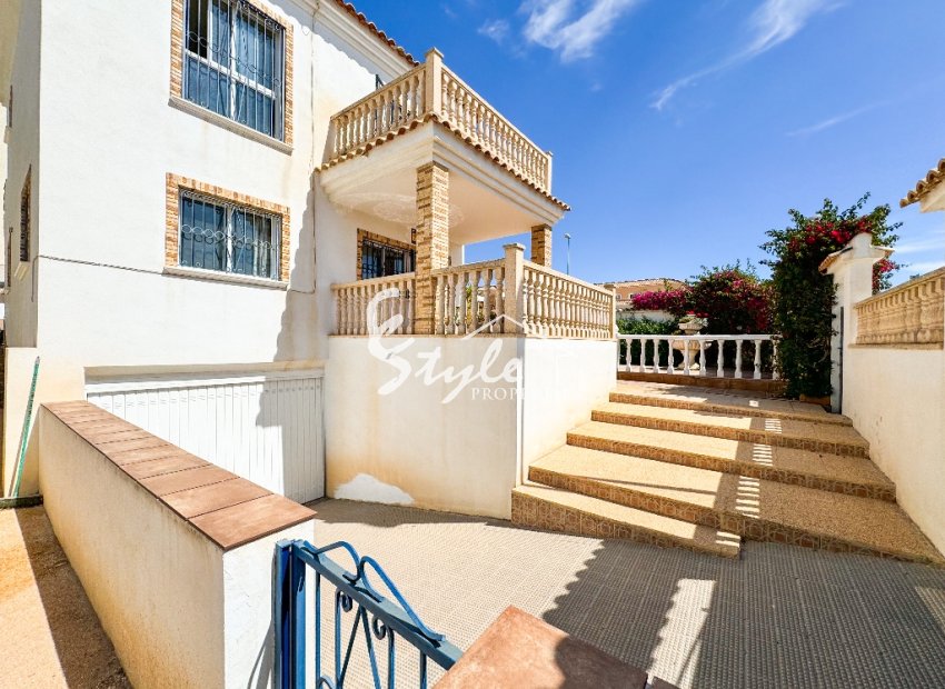 Resale - Villa - Punta Prima