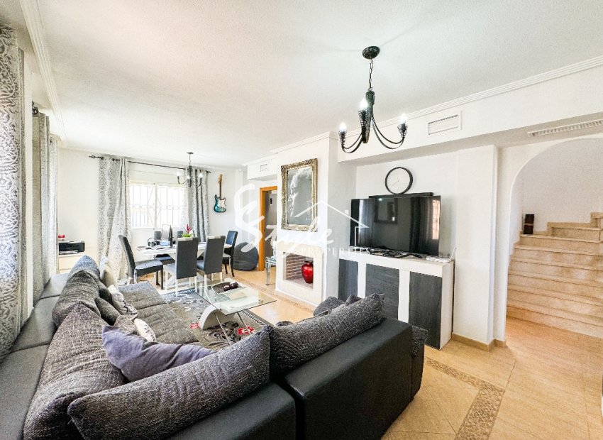 Resale - Villa - Punta Prima