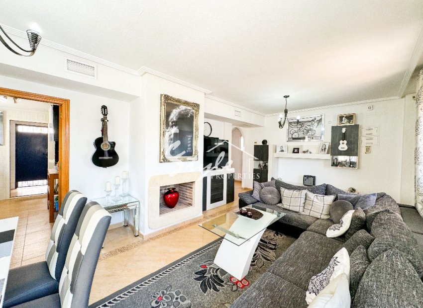 Resale - Villa - Punta Prima