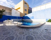 Resale - Villa - Punta Prima