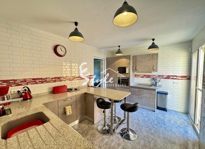 Resale - Villa - Punta Prima