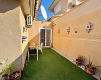 Resale - Villa - Punta Prima