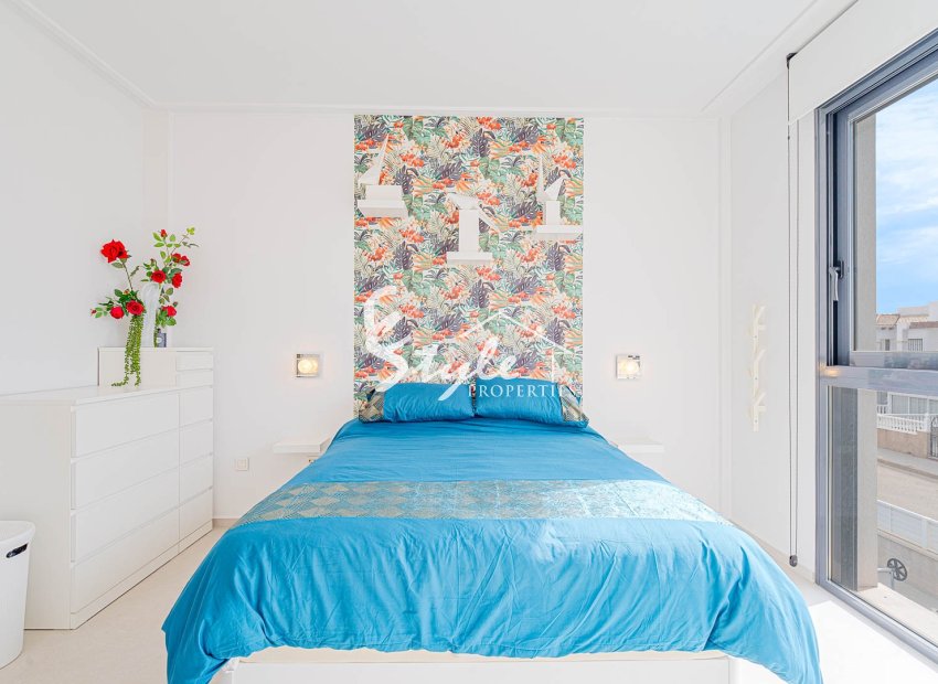 Resale - Villa - Punta Prima