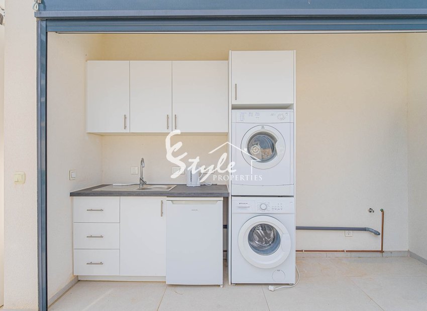 Resale - Villa - Punta Prima