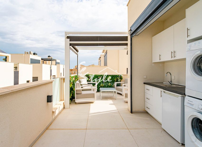 Resale - Villa - Punta Prima