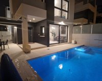 Resale - Villa - Punta Prima
