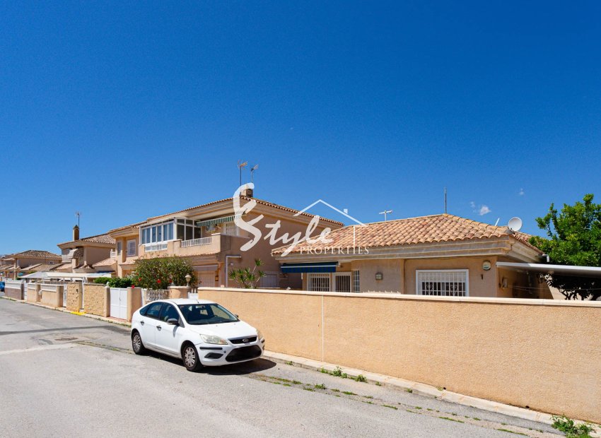 Resale - Villa - Punta Prima