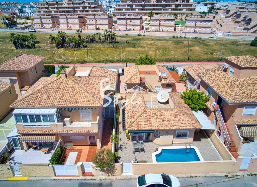 Resale - Villa - Punta Prima