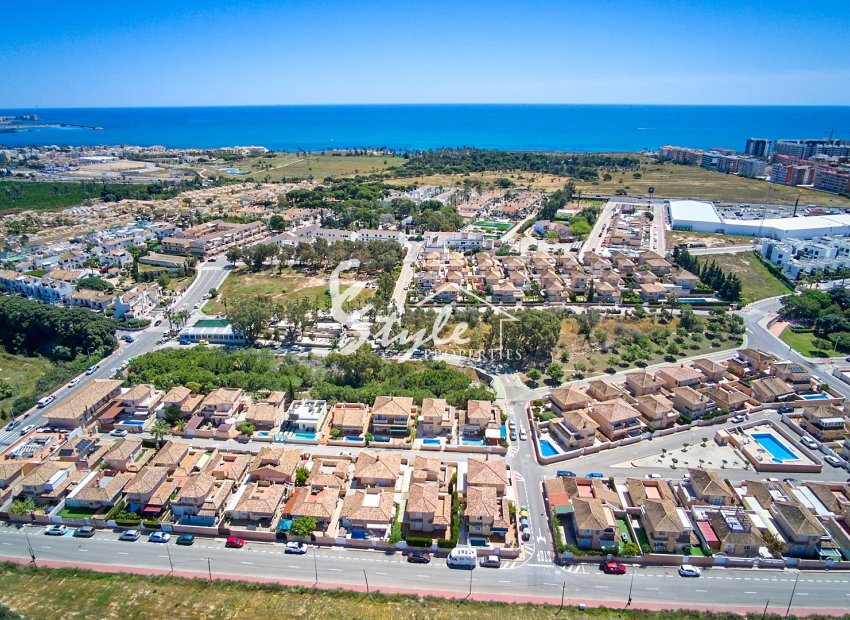 Resale - Villa - Punta Prima