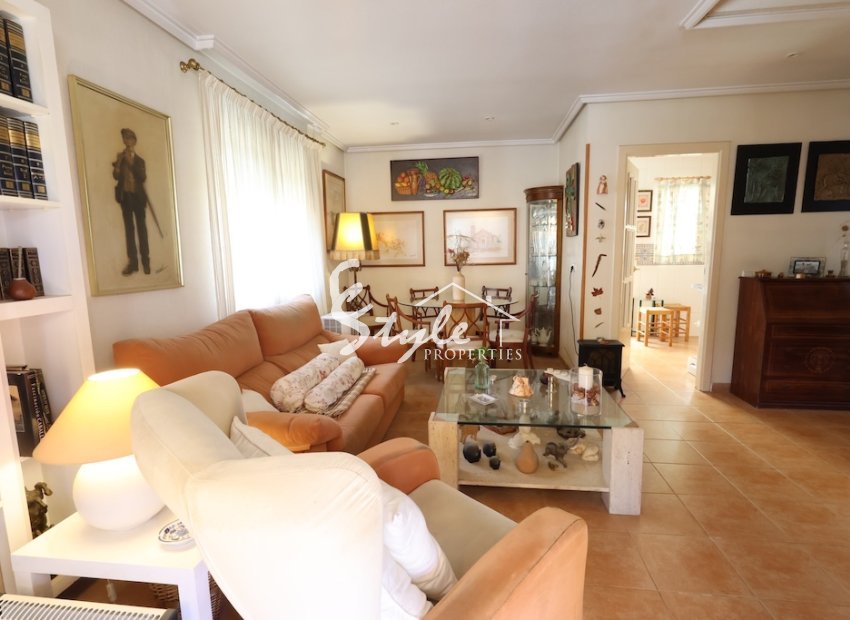 Resale - Villa - Punta Prima