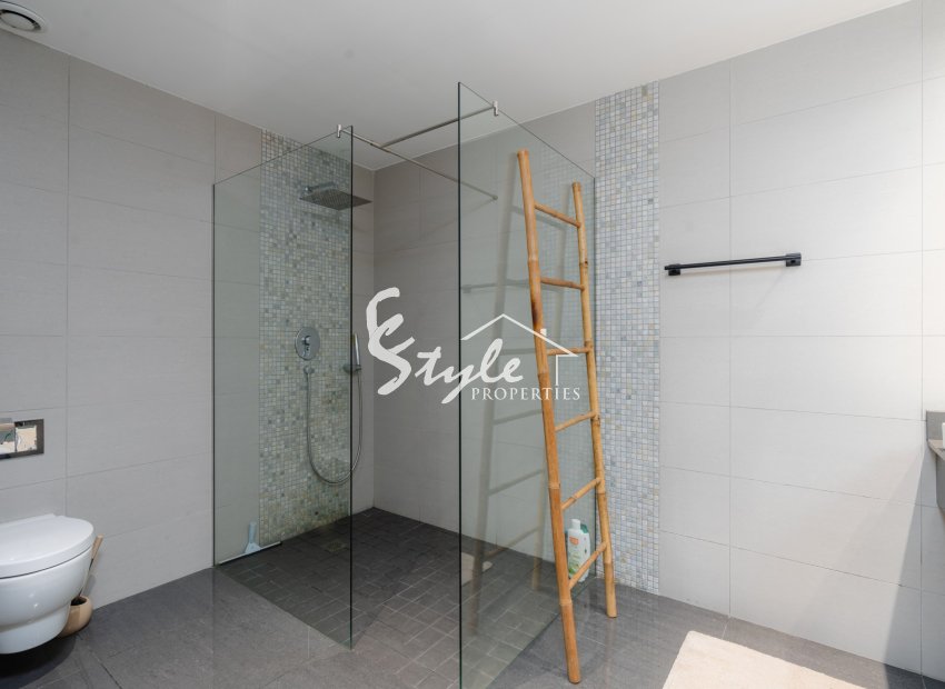 Resale - Villa - San Fulgencio - La Marina