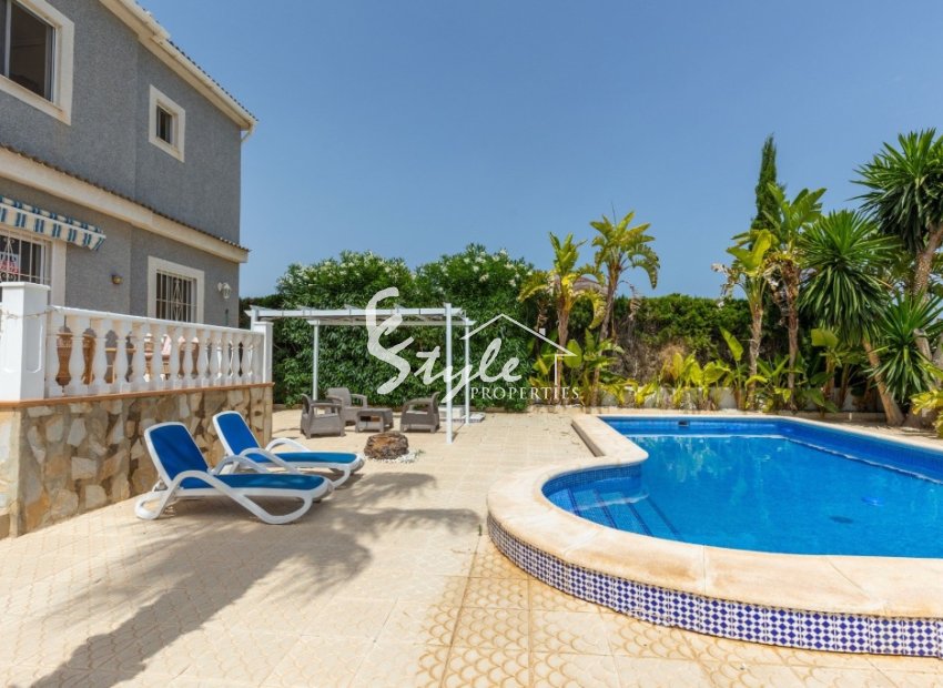 Resale - Villa - San Fulgencio